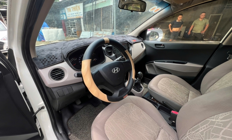 Xe Grand I10 MT Base