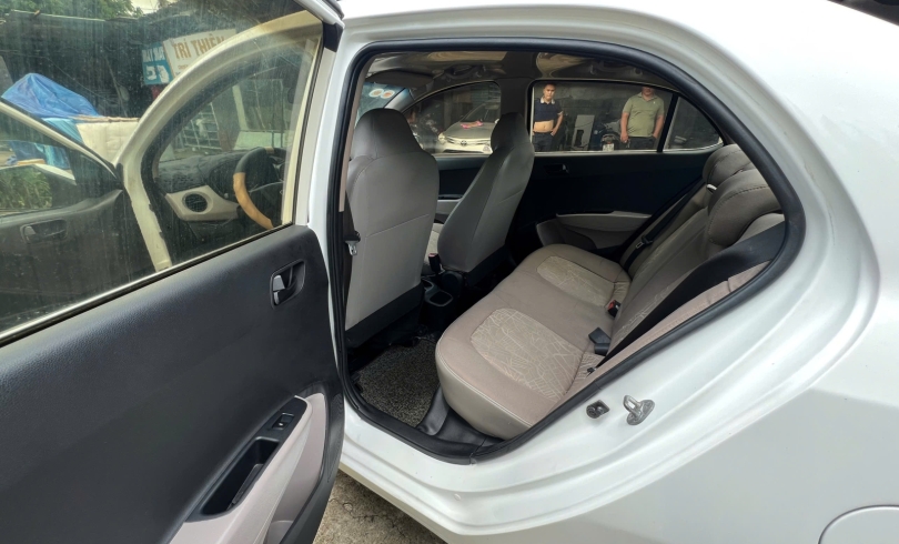 Xe Grand I10 MT Base