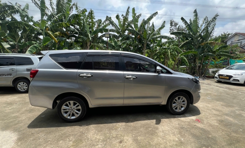 Xe Innova 2017 E