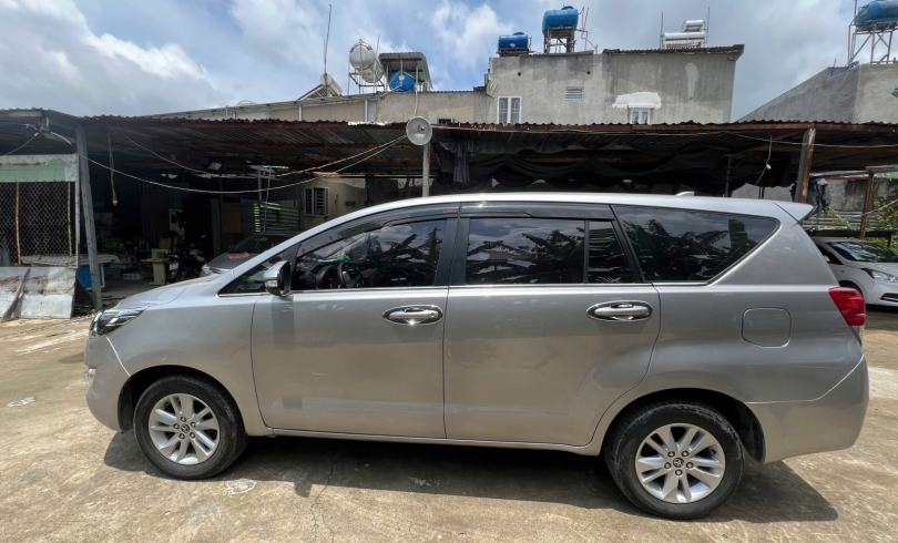 Xe Innova 2017 E