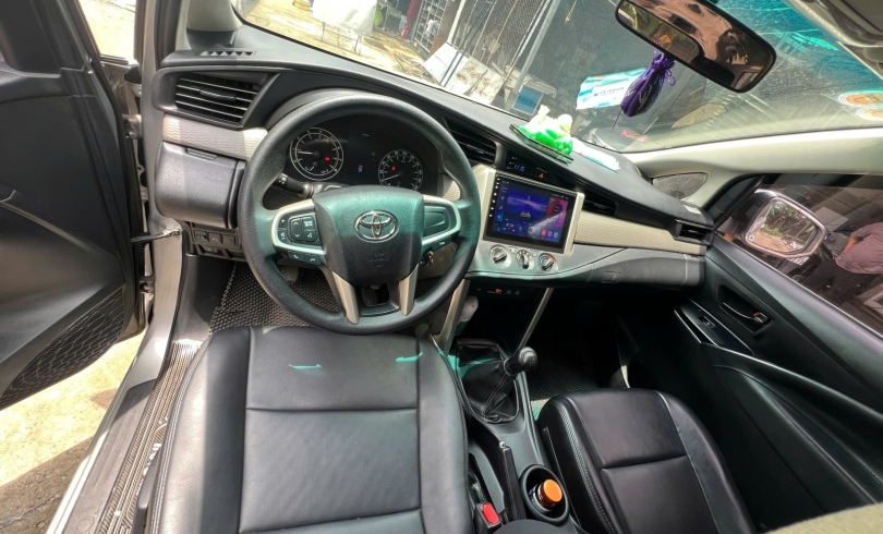 Xe Innova 2017 E